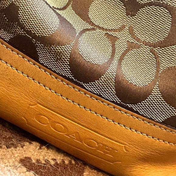 Coach • brown leather & woven adjustable shoulder bag with classic “C” allover - Picture 10 of 16